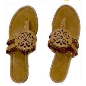 Sam Edelman tan flip flops size 8